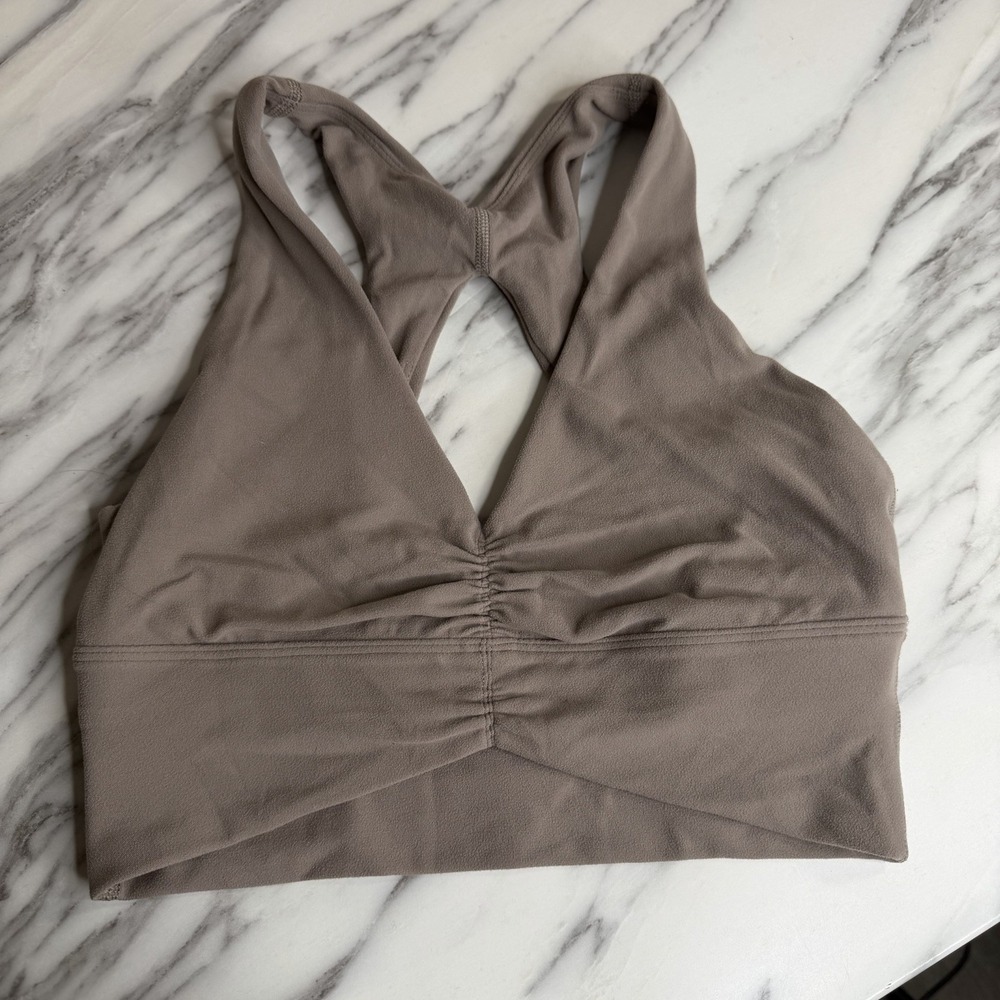 Aritzia TNAButter TNAction Volley Sports Bra Taupe SZ XS Ruched V Neck Tank Top